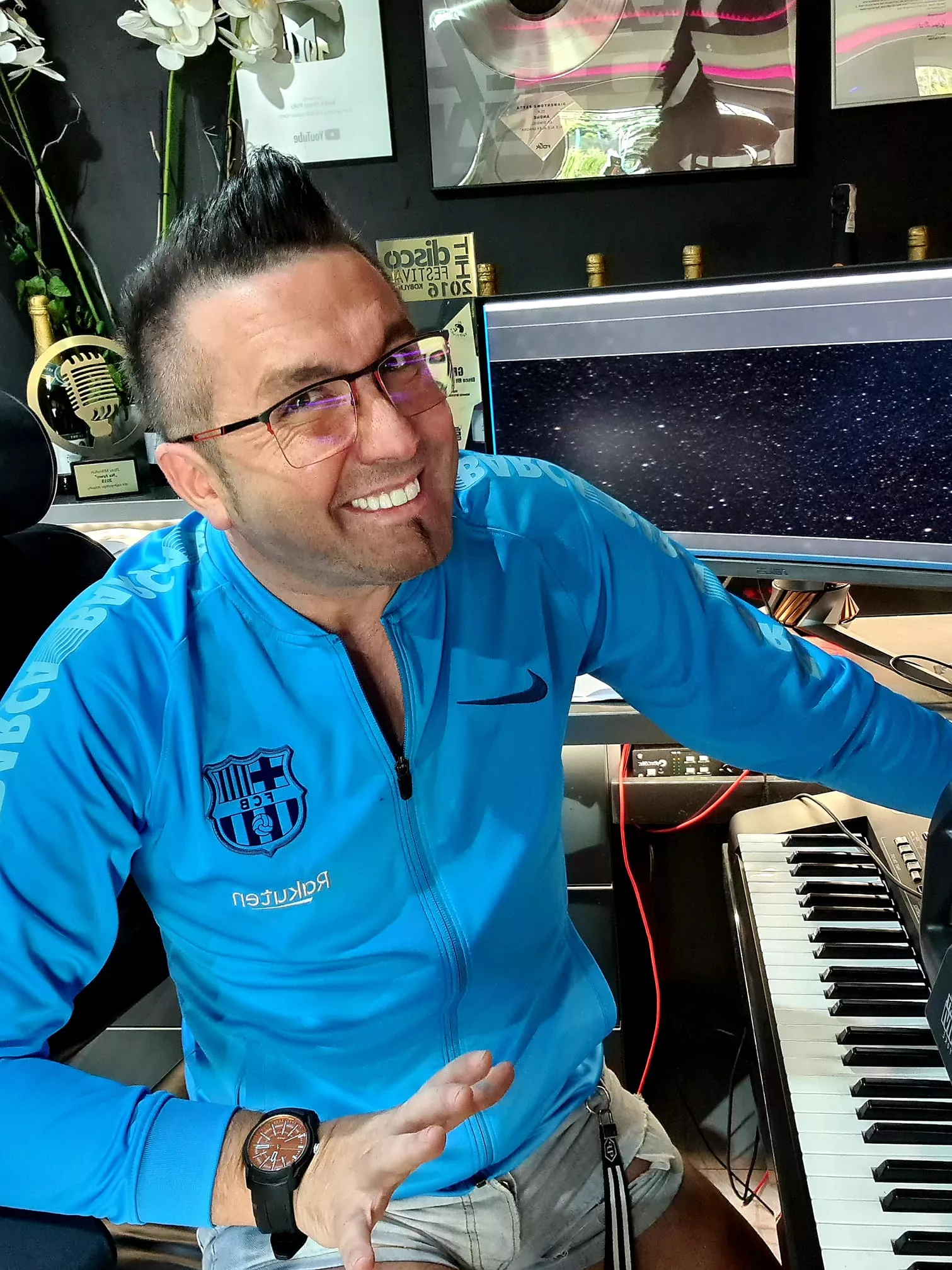 Uwielbiany gwiazdor disco polo trafił do szpitala. Artysta schudł 13 kg! 